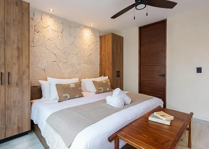 Hotel Jade