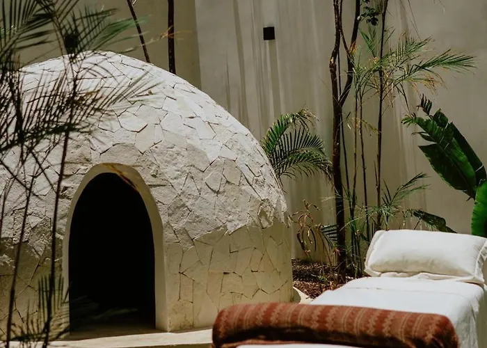 Hotel Jade